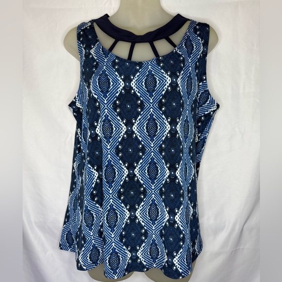🔷 Diana Bella Geometric Cutout Tank – Size Large 🔷 - Picture 1 of 4